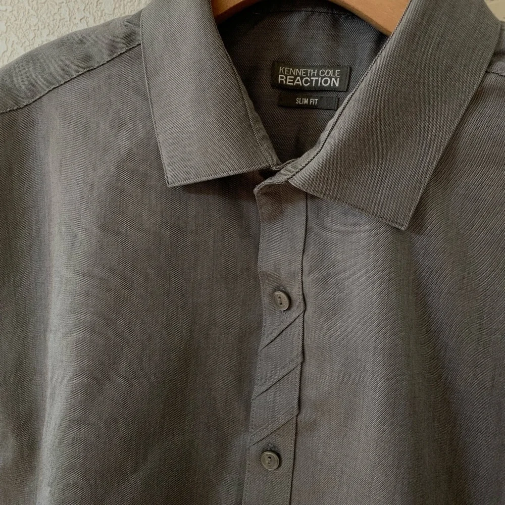 Kenneth Cole Slim Fit Button Up Shirt Size 17 - Picture 3 of 6